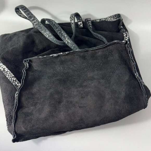 Oak 73 Suede Snake Silver Tote - Picture 11 of 13